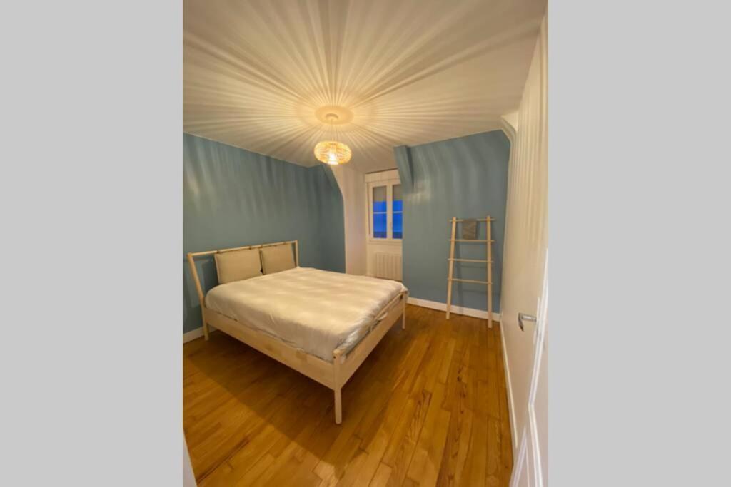 Face - 95m2 - 3ch Vue - 8 Personnes Appartement